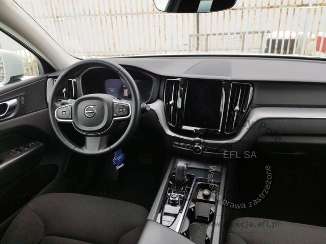 10 - Volvo XC 60 B4 B Momentum aut Kombi 2021r. DW4RE52 Pojazd znajduje się w firmie ARCTOS GROUP sp. z o.o. Al. Krakowska 7, 02-183 Warszawa