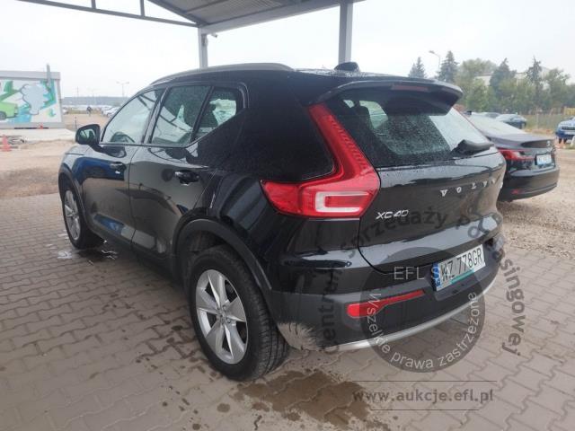 6 - Volvo XC40 B3 Core aut 2023r. WZ778GR Pojazd znajduje się w firmie ARCTOS GROUP sp. z o.o. Al. Krakowska 7, 02-183 Warszawa