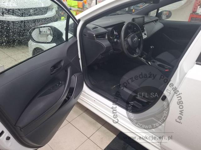 5 - Toyota Corolla 1.2T kombi uszkodzony 2021r. WI748KY Pojazd znajduje się w firmie AACAR sp. z o.o. Kasztanowa 5, 32-400 Jawornik