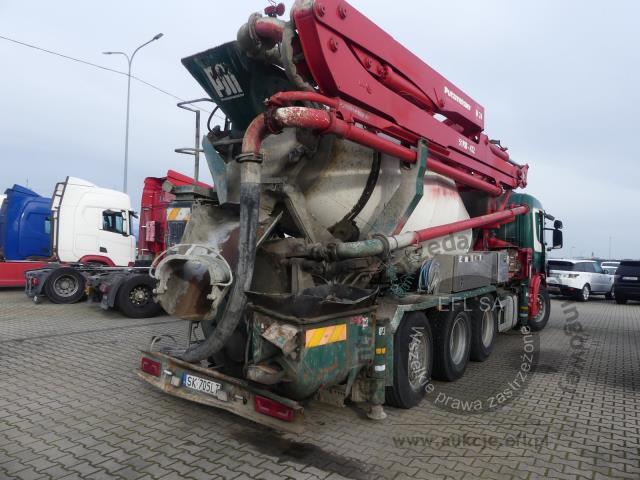 4 - SCANIA P114 GB8X4x4NA 380 2005r.