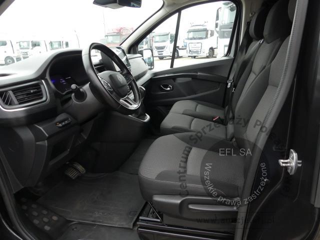 14 - RENAULT TRAFIC BLUE DCI 150 EDC 2024r.