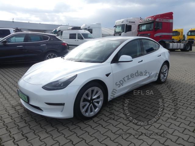 1 - TESLA MODEL 3 2021r.