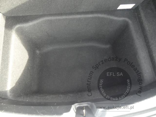 10 - TESLA MODEL 3 2021r.