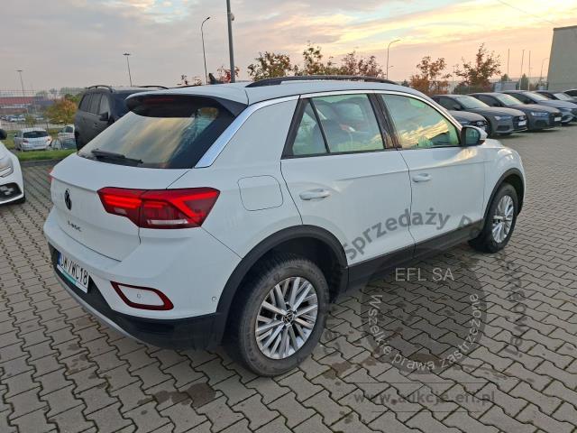 4 - Volkswagen T-ROC 1.5 TSI Life Hatchback 2023r. DW7WC18 UWAGA!! Pojazd znajduje się w firmie Arctos Sp. z o.o. Warszawa, Al. Krakowska 7, 02-183 Warszawa