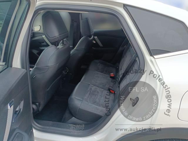 12 - CITROEN C4 X 1.2 PT 130 EAT8 SHINE 2023r.