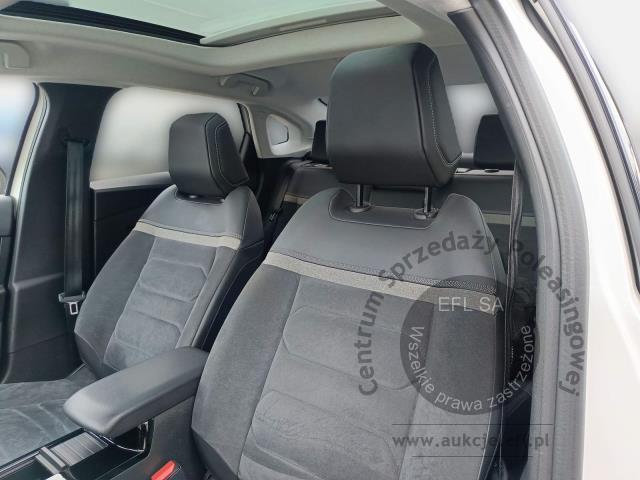 15 - CITROEN C4 X 1.2 PT 130 EAT8 SHINE 2023r.