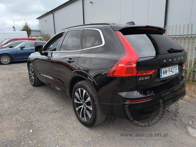 4 - VOLVO XC60 B4 D AWD Core aut 2022r. WW942TF UWAGA!! Pojazd znajduje się w firmie Arctos Sp. z o.o. Warszawa, Al. Krakowska 7, 02-183 Warszawa