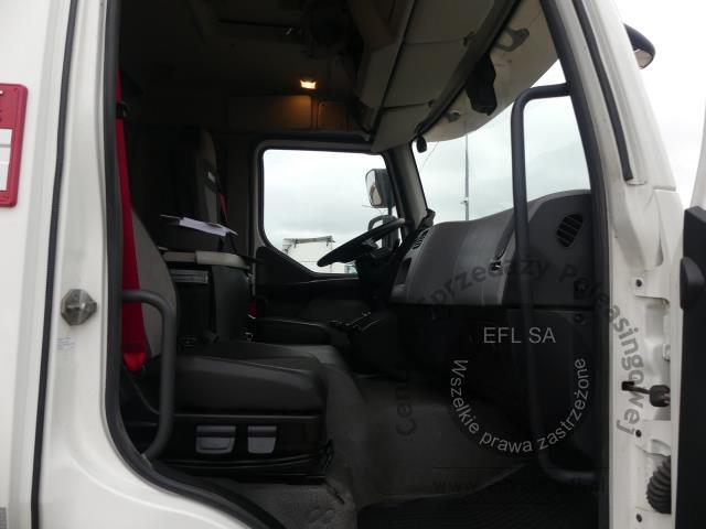 9 - RENAULT / VP D280 DTI8 16T 4X2 AUTOMAT 2023r.