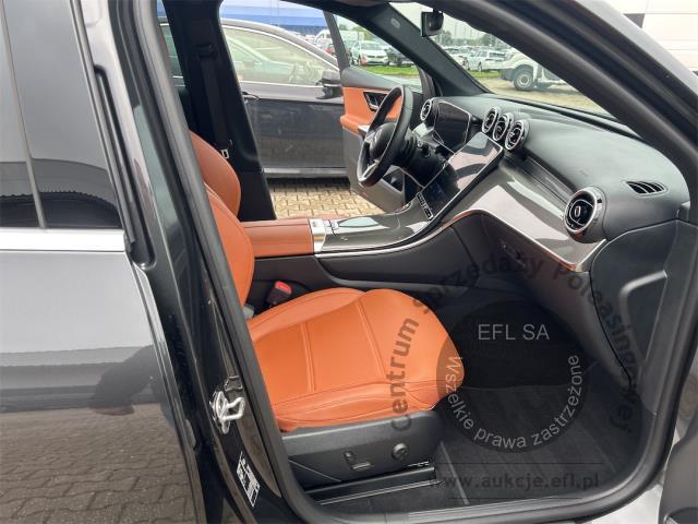 11 - MERCEDES BENZ GLC 300 DE 4-MATIC AVANTGARDE 2024r. DX26404 Magnice