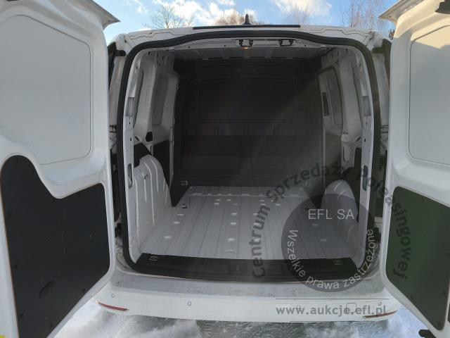 7 - Volkswagen Caddy Cargo 2.0 TDI 2022r. DW8UR27 Pojazd znajduje się w firmie ARCTOS GROUP sp. z o.o. Al. Krakowska 7, 02-183 Warszawa