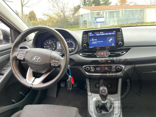 9 - Hyundai  i30  2022r. GD8F354 Pojazd znajduje się w firmie MDM AUTO sp. z o.o. ul. Zawodników 1, 80-729 Gdańsk