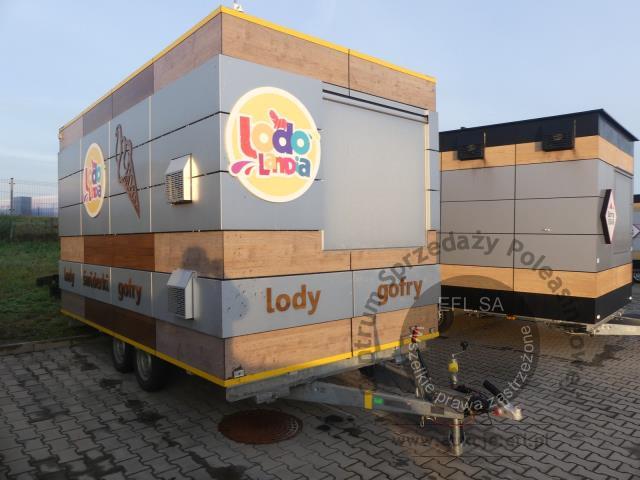 2 - Przyczepa gastronomiczna &quot;LODY GOFRY&quot; NIEWIADÓW B3500 2022r.