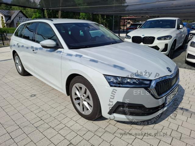 3 - SKODA Octavia 2.0 TDI Ambition DSG 2023r. SK545XP Pojazd znajduje się w firmie AACAR sp. z o.o. Kasztanowa 5, 32-400 Jawornik