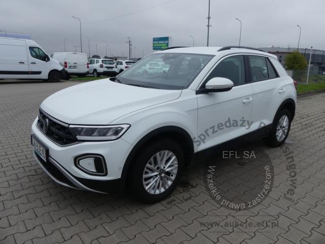 1 - Volkswagen T-ROC 1.5 TSI Life Hatchback 2023r. DW8UE40 UWAGA!! Pojazd znajduje się w firmie Arctos Sp. z o.o. Warszawa, Al. Krakowska 7, 02-183 Warszawa