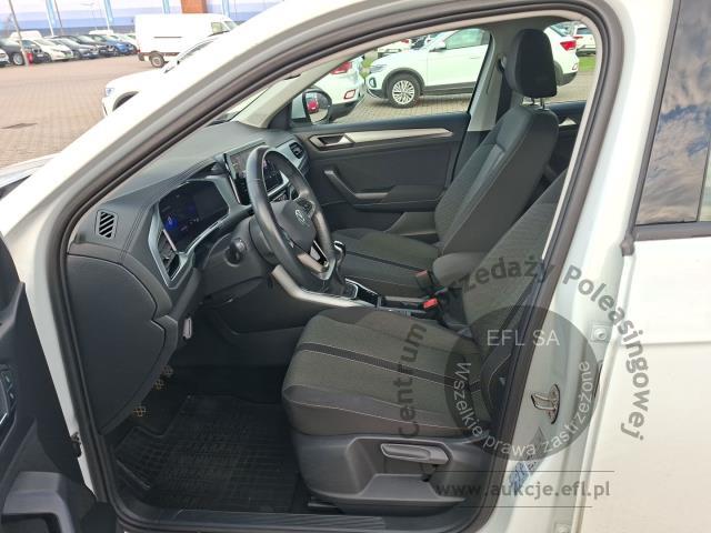 10 - Volkswagen T-ROC 1.5 TSI Life Hatchback 2023r. DW8UE40 UWAGA!! Pojazd znajduje się w firmie Arctos Sp. z o.o. Warszawa, Al. Krakowska 7, 02-183 Warszawa