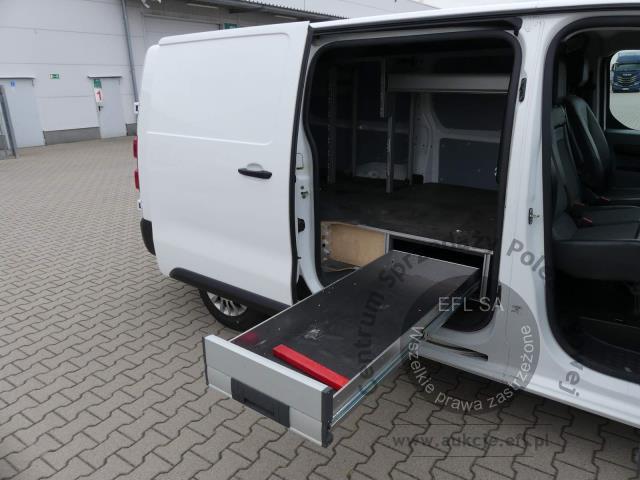 12 - Toyota Proace 2.0 D-4D Long 3,1t 2022r. DW4TC10 Magnice