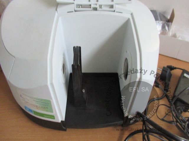 3 - Sprzęt laboratoryjny spektrometr FT-IR Perkin Elmer
