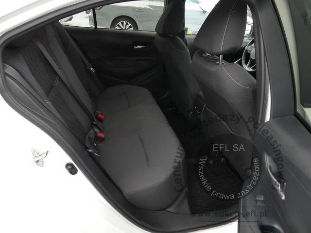 11 - TOYOTA COROLLA 1.5 VVTI COMFORT SEDAN 2022r.