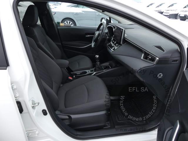 6 - TOYOTA COROLLA 1.5 VVTI COMFORT SEDAN 2022r.