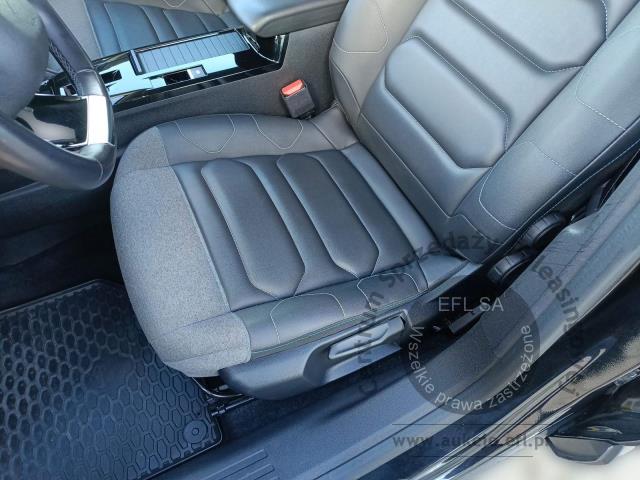 13 - CITROEN C4 X 1.2 PT 130 EAT8 SHINE 2023r.