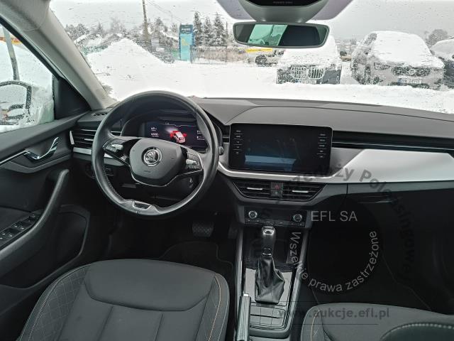 8 - Skoda Scala 1.6 TDI SCR Ambition DSG 2020r. DW9LA39 USZKODZONY Pojazd znajduje się w firmie ARCTOS GROUP sp. z o.o. Al. Krakowska 7, 02-183 Warszawa