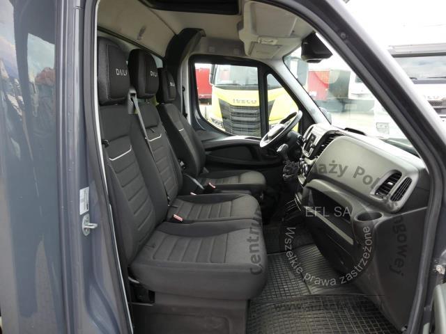 8 - IVECO / CARPOL DAILY 35S18 3.0 HI-MATIC  2023r.