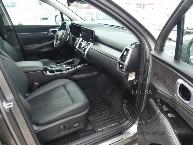 8 - KIA SORENTO 1.6 TGDI HEV AWD 2023r.