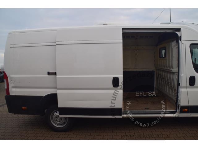 12 - PEUGEOT BOXER FURGON 2.0 BLUEHDI L4H2 2019r.