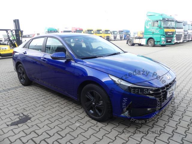 3 - Hyundai Elantra 1.6 Smart CVT Sedan 2023r. DW7WJ17 Magnice