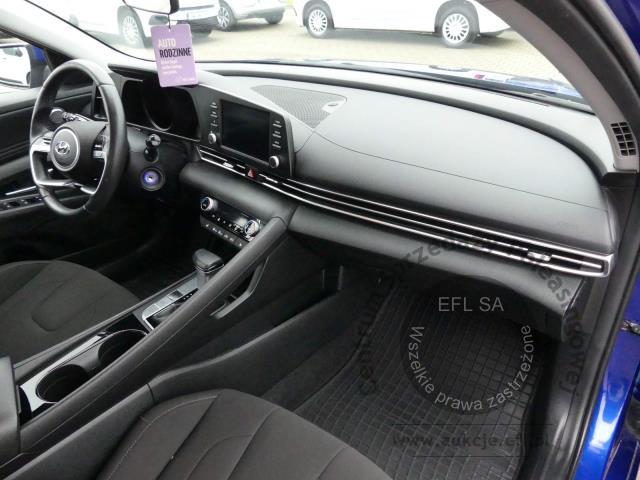 7 - Hyundai Elantra 1.6 Smart CVT Sedan 2023r. DW5WK71 Magnice