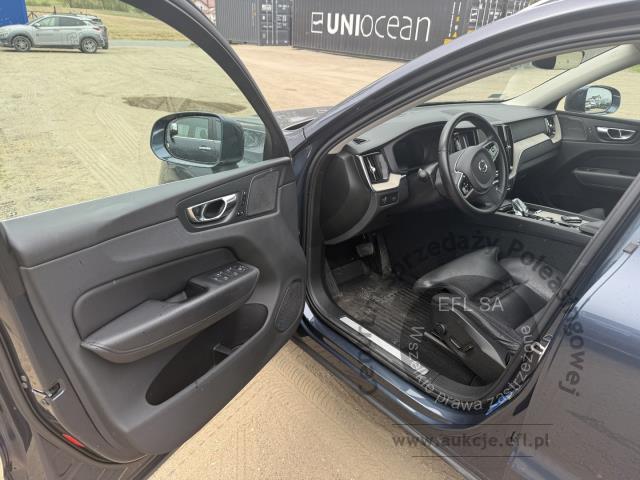 9 - VOLVO XC60 B4 D AWD Inscription aut 2022r. WND6115A Pojazd znajduje się w firmie MDM AUTO sp. z o.o. ul. Zawodników 1, 80-729 Gdańsk