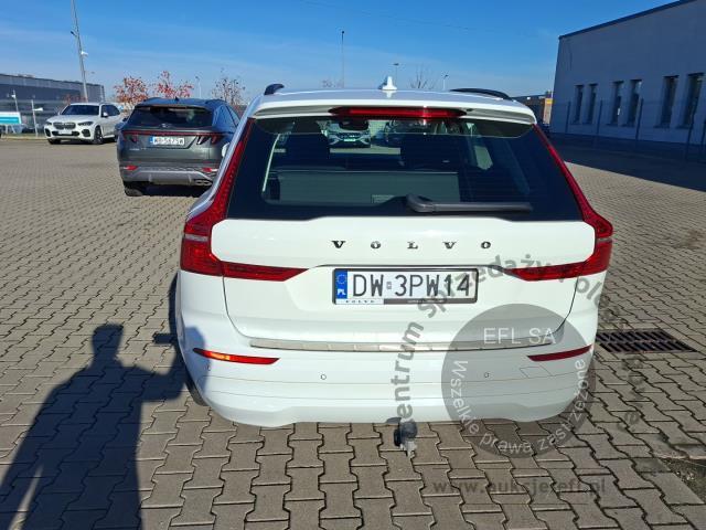 3 - Volvo XC 60 B4 D AWD Momentum 2021r. DW3PW14 Magnice