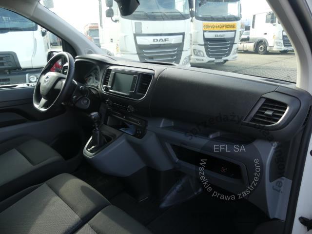 13 - Opel Vivaro 2.0 CDTI Extra Long 2022r. DW3TU62 Magnice