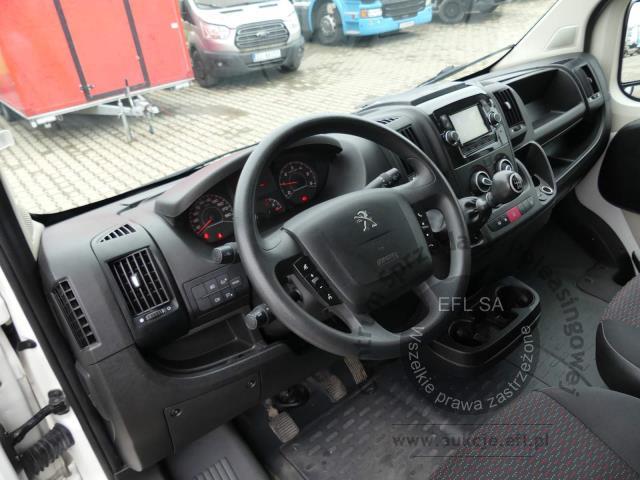 4 - PEUGEOT BOXER 2.0 130KM FURGON 2019r.