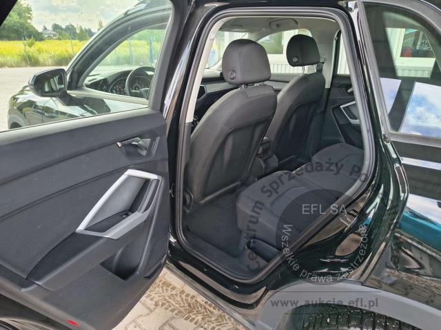 9 - Audi Q3 35 TDI S tronic Kombi 2024r. WZ005JA Pojazd znajduje się w firmie ARCTOS GROUP sp. z o.o. Al. Krakowska 7, 02-183 Warszawa