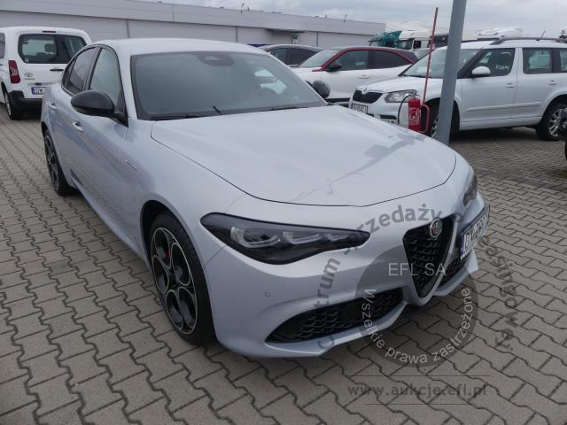5 - Alfa Romeo Giulia Veloce 2.0 GME AT8 AWD 2024r. DX29978 Magnice