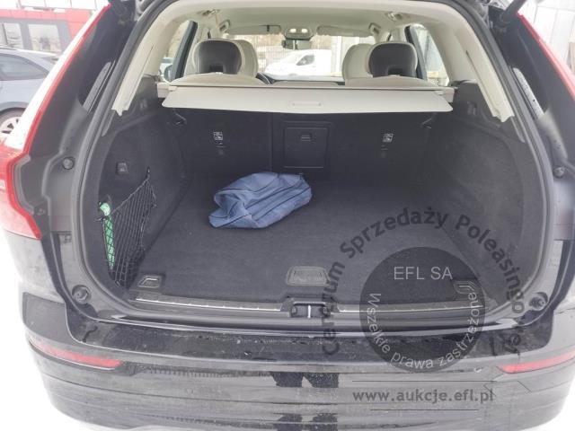 8 - Volvo XC 60 B4 B Core aut Kombi 2022r. WZ255FU Pojazd znajduje się w firmie ARCTOS GROUP sp. z o.o. Al. Krakowska 7, 02-183 Warszawa