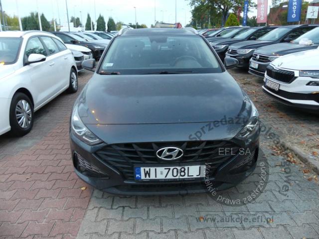 6 - Hyundai i30 1.6 D Classic + DCT Kombi 2021r. WI708LJ AUTO MOTO CENTRUM Sp. z o.o. Poznań 61-312, ul. Ostrowska 328
