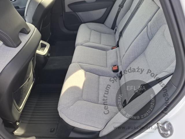 9 - Volvo V90 B5 D AWD Inscription aut Kombi
 2022r. SK615VV Pojazd znajduje się w firmie AACAR sp. z o.o. Kasztanowa 5, 32-400 Jawornik