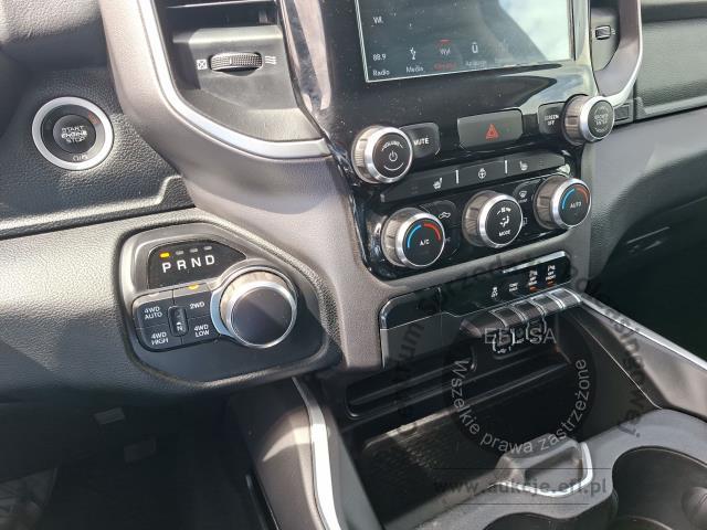 16 - RAM 1500 5.7 V8 BIGHORN AWD LPG 2019r.