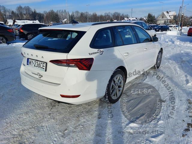 5 - Skoda Octavia 2.0 TDI Ambition Kombi 2021r. WY236CE Pojazd znajduje się w firmie AACAR sp. z o.o. Jawornik 90, 32-400 Myślenice