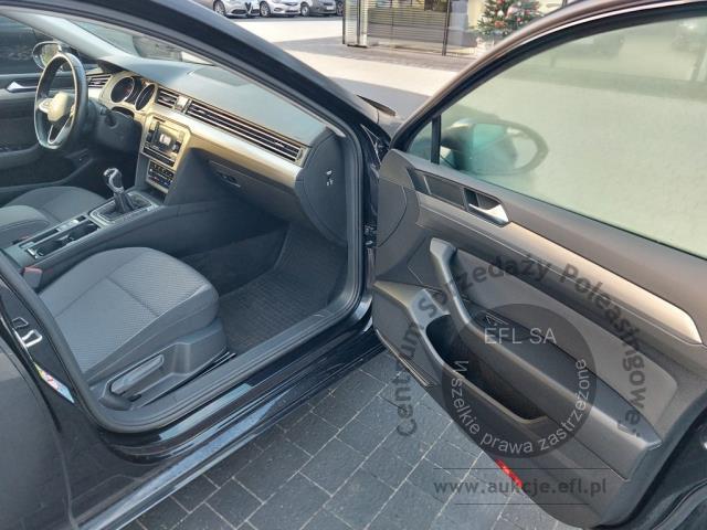12 - VOLKSWAGEN Passat 2.0 TDI EVO Essence 2020r. SK672TS Uwaga! Pojazd znajduje się w firmie AACAR sp. z o.o. Jawornik 90, 32-400 Myślenice