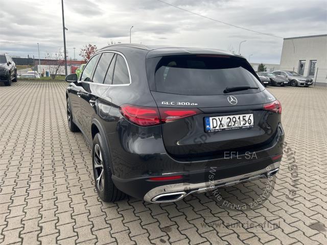 4 - MERCEDES BENZ GLC 300 DE 4-MATIC AVANTGARDE plug-in 2024r. DX29156 Magnice