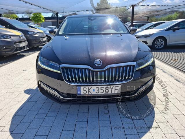 2 - SKODA Superb 2.0 TDI SCR Style DSG 2023r. SK358YF Pojazd znajduje się w firmie AACAR sp. z o.o. Kasztanowa 5, 32-400 Jawornik