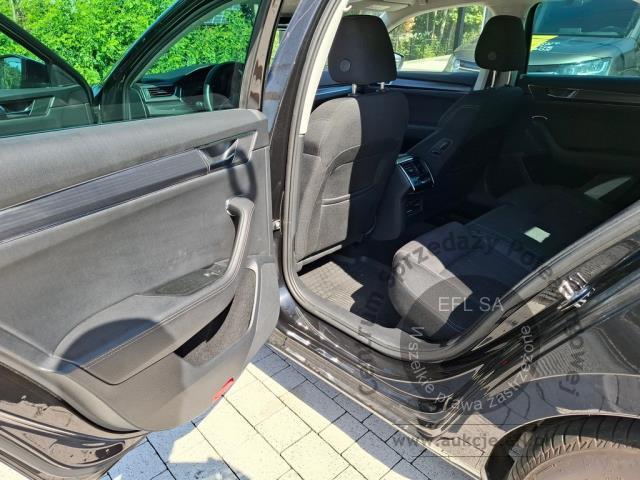 8 - SKODA Superb 2.0 TDI SCR Style DSG 2023r. SK358YF Pojazd znajduje się w firmie AACAR sp. z o.o. Kasztanowa 5, 32-400 Jawornik