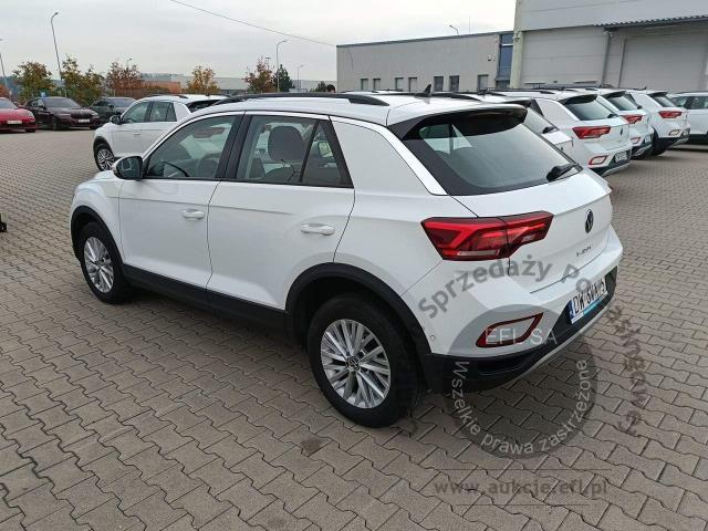 4 - Volkswagen T-ROC 1.5 TSI Life Hatchback 2023r. DW6VX75 UWAGA!! Pojazd znajduje się w firmie Arctos Sp. z o.o. Warszawa, Al. Krakowska 7, 02-183 Warszawa