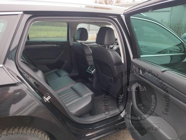 9 - Skoda Superb 2.0 TDI SCR 4x4 Style DSG Kombi 2020r. DW9LH67 UWAGA!! Pojazd znajduje się w firmie Arctos Sp. z o.o. Warszawa, Al. Krakowska 7, 02-183 Warszawa