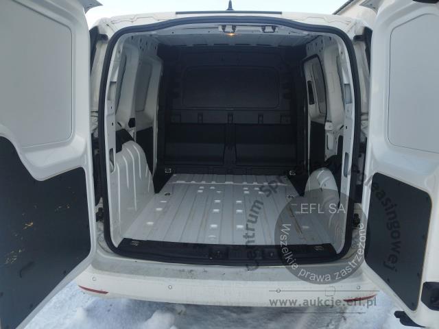 8 - Volkswagen Caddy Cargo 2.0 TDI 2022r. DW8UR13 Pojazd znajduje się w firmie ARCTOS GROUP sp. z o.o. Al. Krakowska 7, 02-183 Warszawa