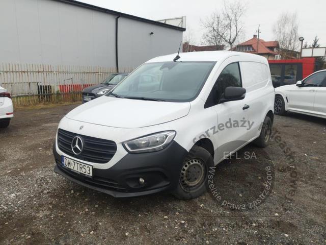 1 - Mercedes  Citan 110 CDI L1 2022r. DW7TR53 Pojazd znajduje się w firmie ARCTOS GROUP sp. z o.o. Al. Krakowska 7, 02-183 Warszawa