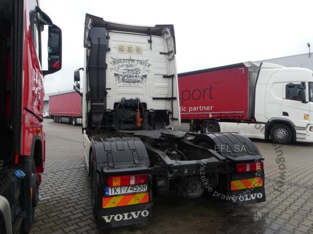 9 - VOLVO FH 500 4X2 AUTOMAT 2017r.